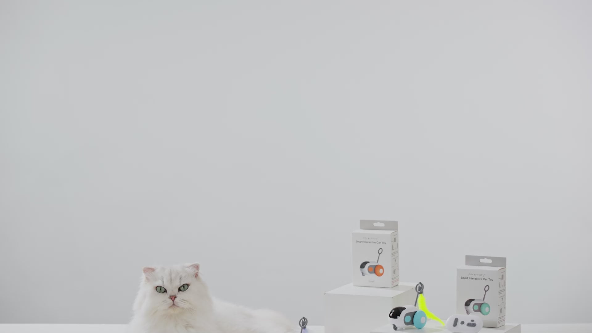 加载视频：CW Smart Gravity Toy Car Remote Control Cat Toy video